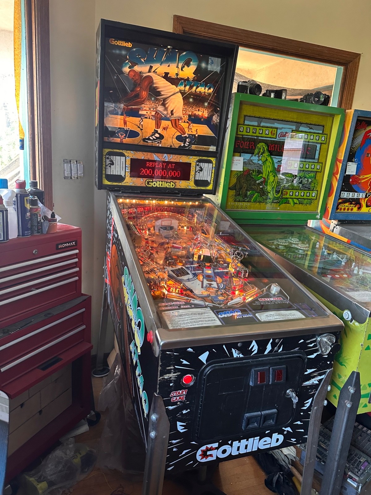 1995 Gottlieb SHAQ ATTAQ Pinball Machine Shopped Orlando Magic Shaquille O'Neal