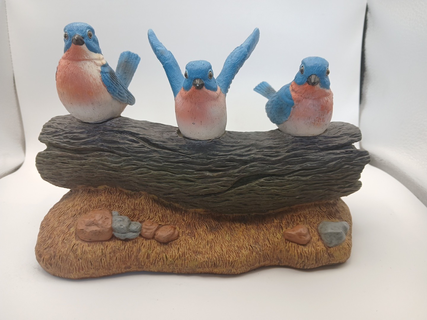 Artline 2000 Blue Birds Sitting on a Log Outdoor Garden Resin Figure (1400-379)