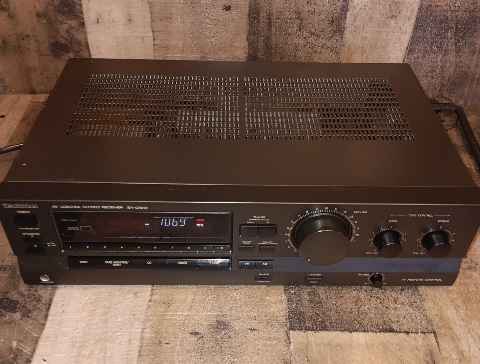 Vintage Technics SA-G9013 Stereo Receiver AC 60Hz 120V 175W Tested Read
