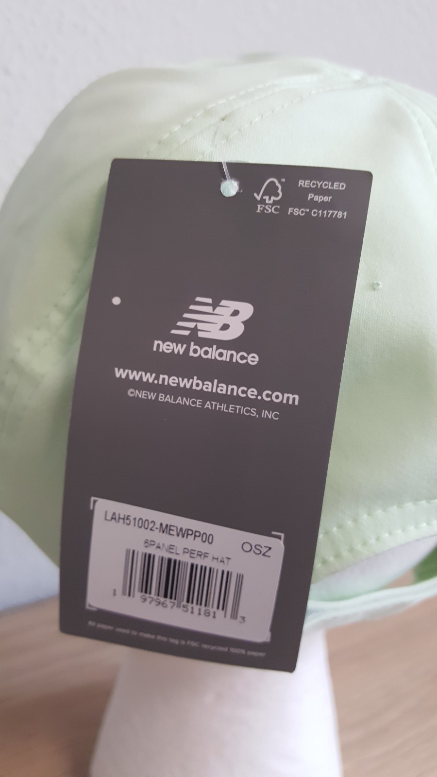 New Balance performance Hat cap in Neon green