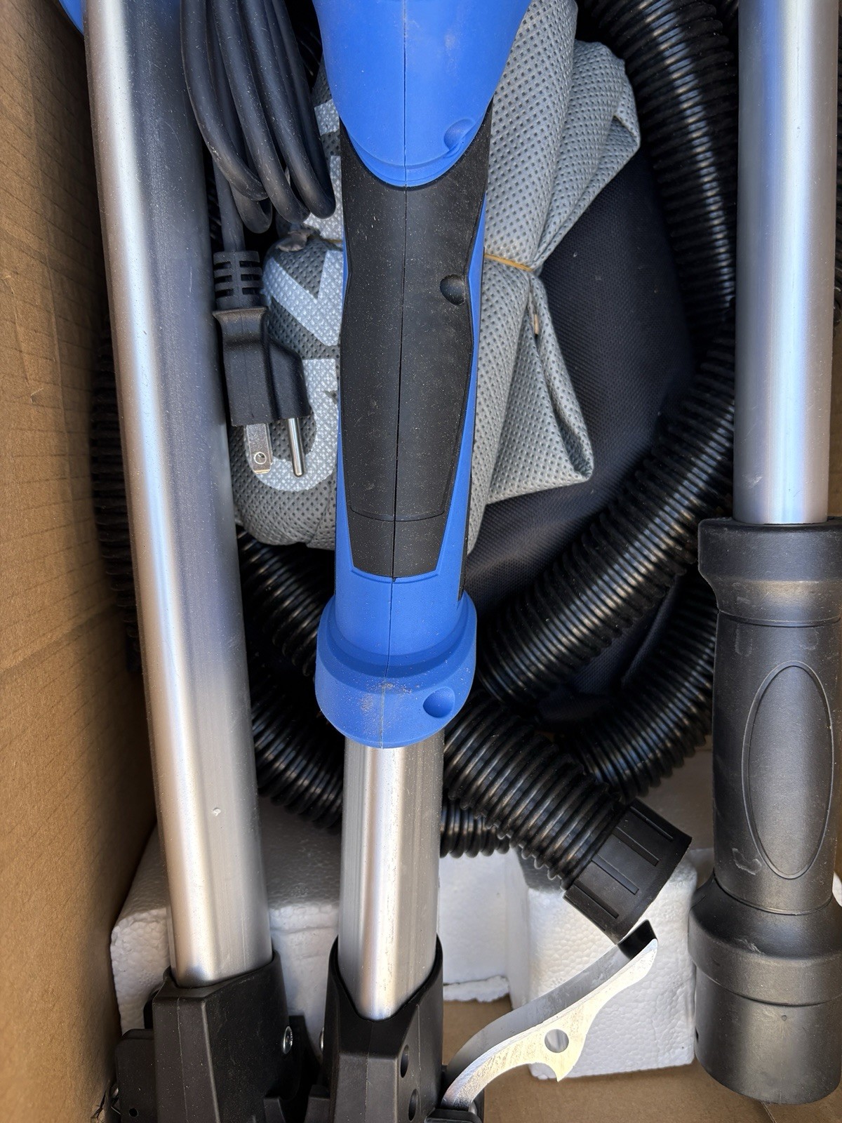 AZZUNO Drywall Sander with Vacuum Dust Collector