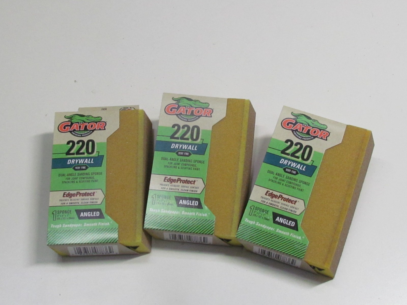 Gator Brand 220 DualAngle Drywall Sanding Spong Very Fine 1058324-7836 3 Sponges