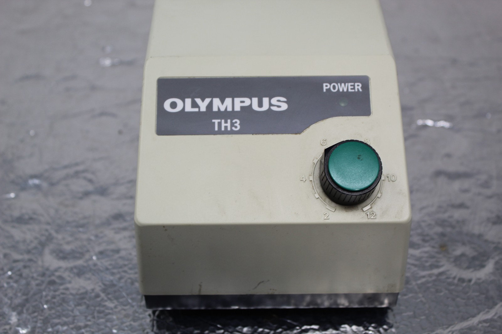 OLYMPUS OPTICAL TH3-100 (100-120V) HALOGEN LIGHT SOURCE POWER SUPPLY