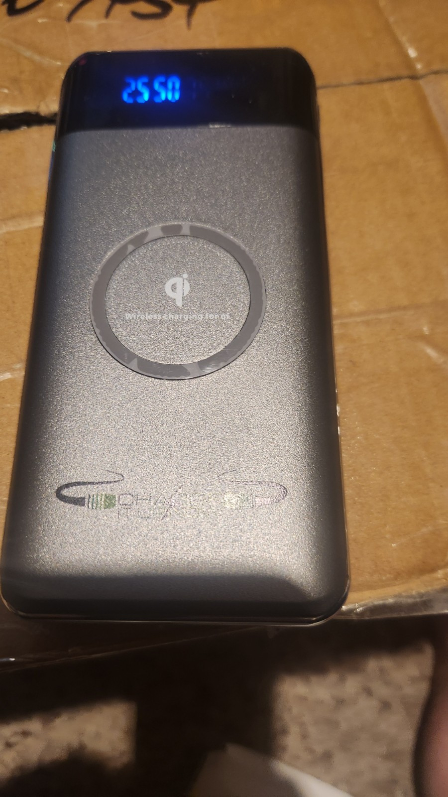 wireless 10000mah power bank charger With Multiple Plug-ins