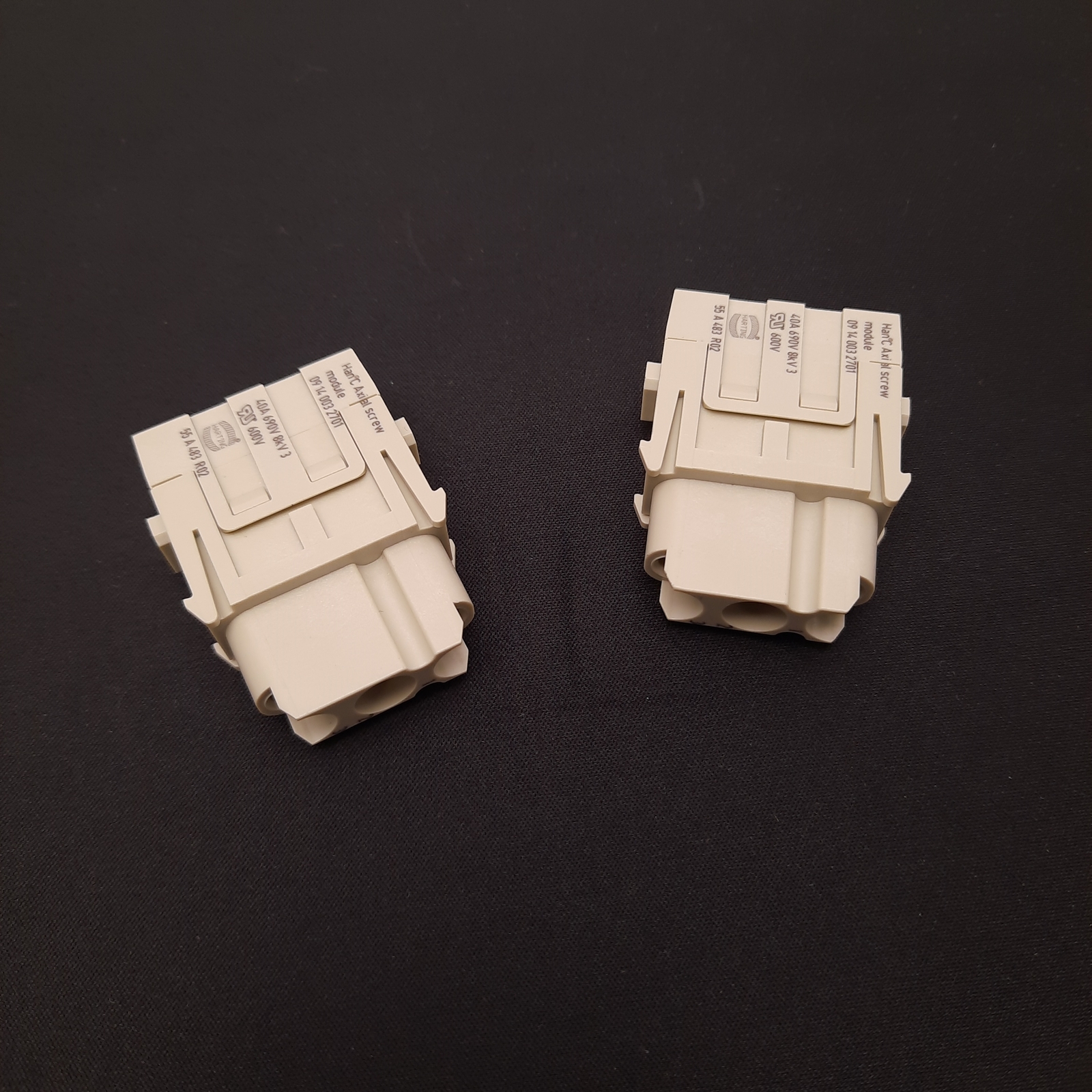 Harting 09140032701 Socket Insert 3 Position 8-14AWG, 600V, 40A, Han Modular