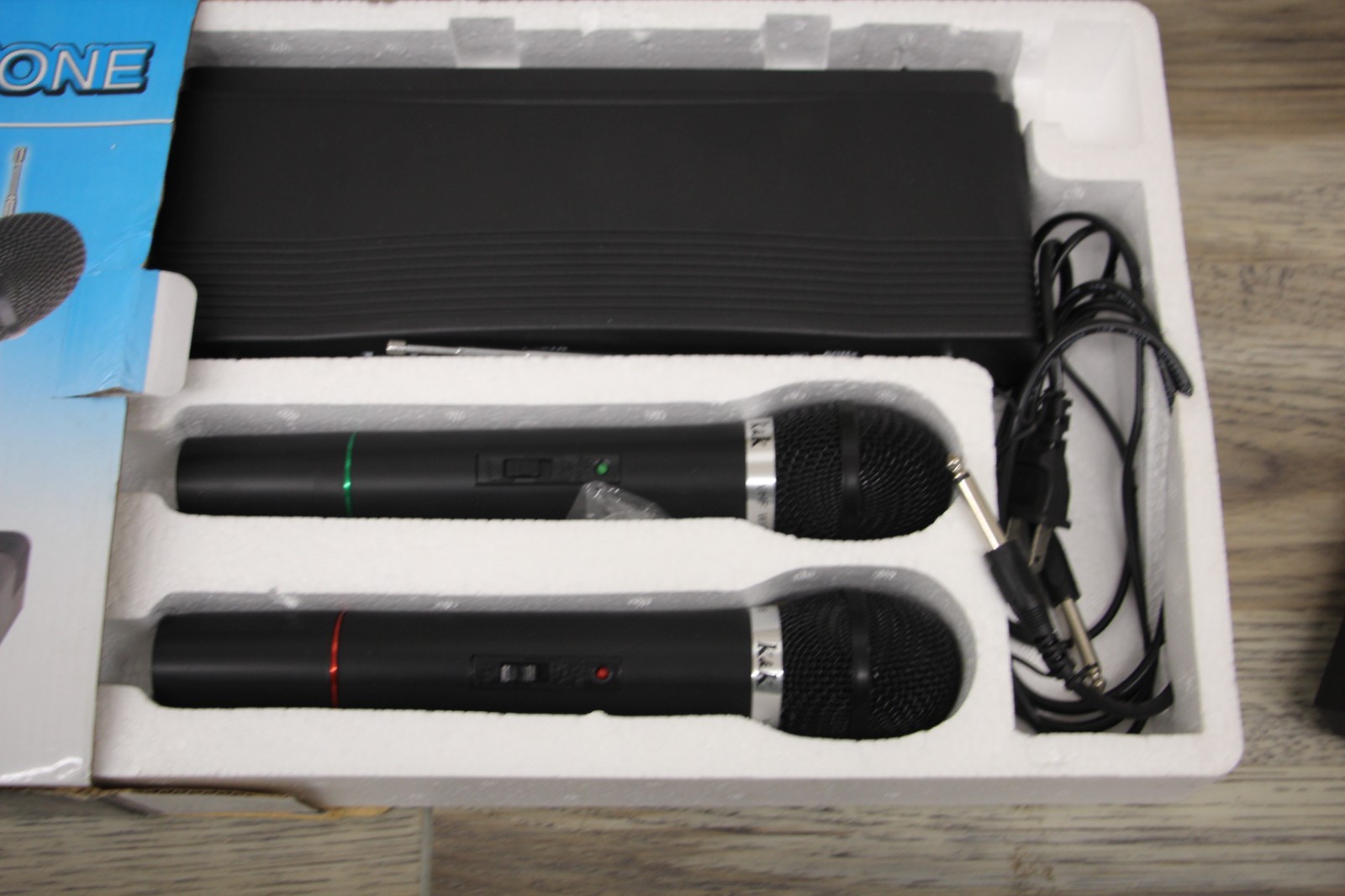 K&K Handheld Microphone System AT-306 Wireless