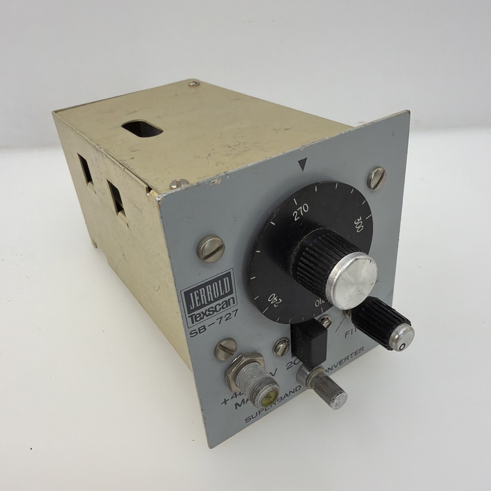 Jerrold Texscan SB‑727 Superband Converter • Vintage CATV RF Tuner