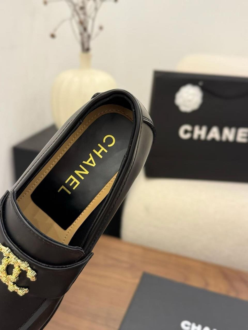 CHANEL CC loafers in black leather, size 38