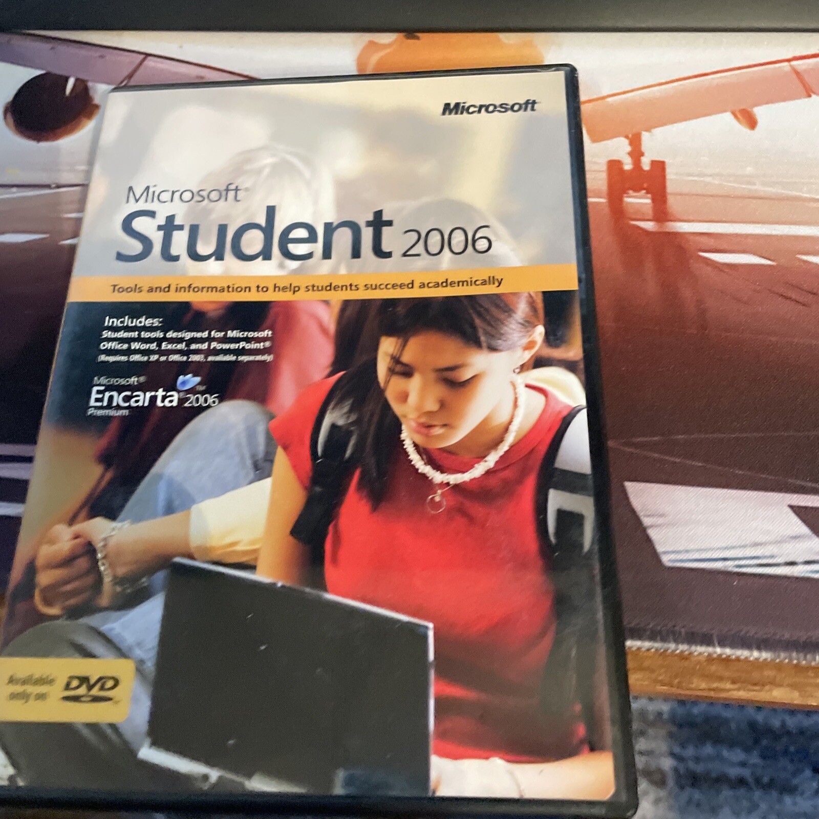 Microsoft Student 2006 Includes Encarta 2006