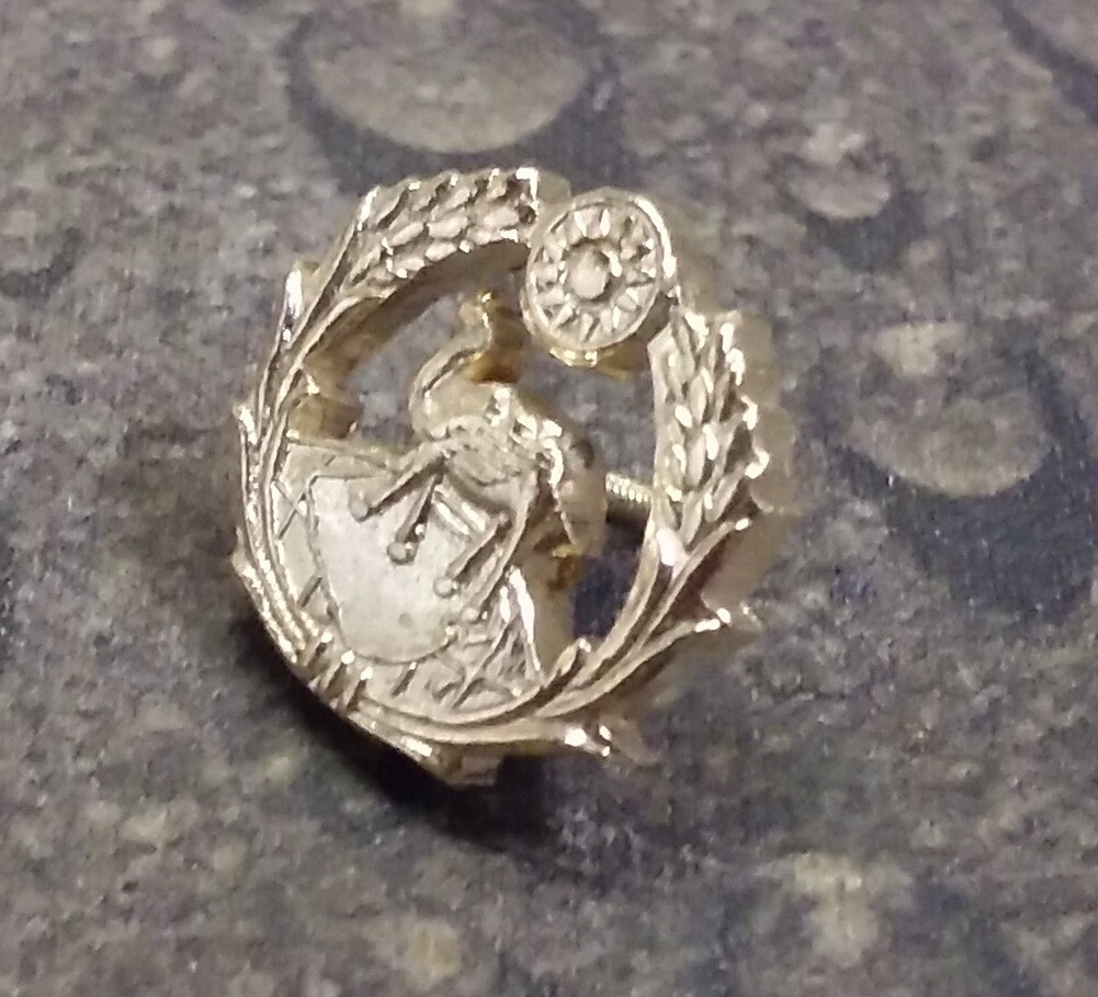 Taiwan Ministry of National Defense lapel pin badge Combined Logistics Command