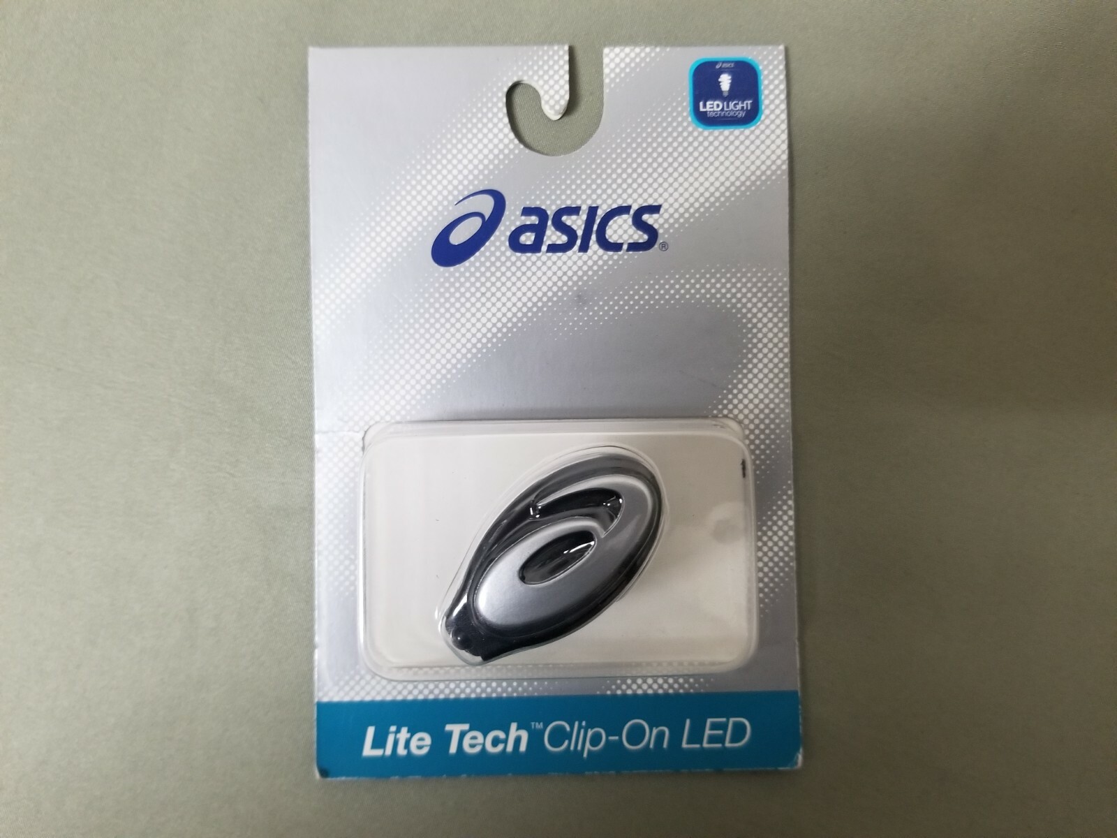 New Asics Lite-Tech Clip-On LED Light For Hat, Belt Or Jacket.