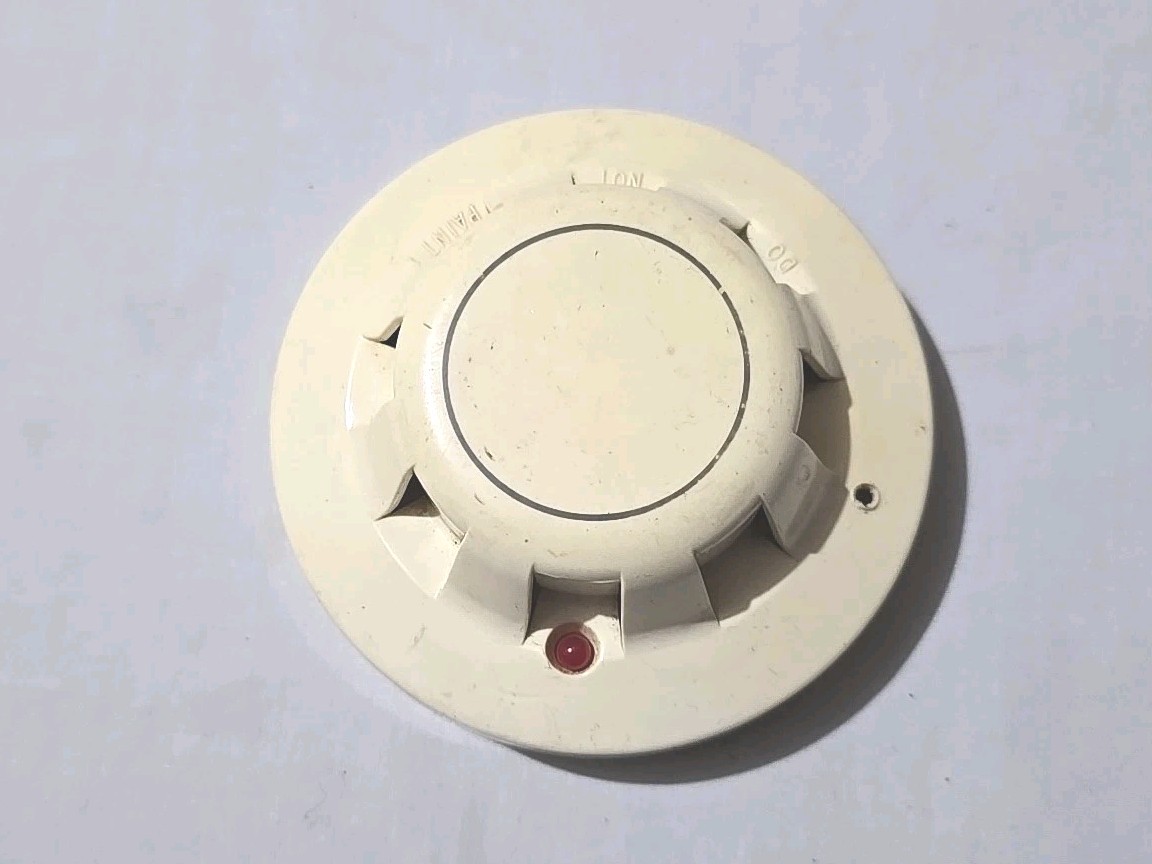 Apollo 55000-200 Series 60 Ionisation Smoke Detector
