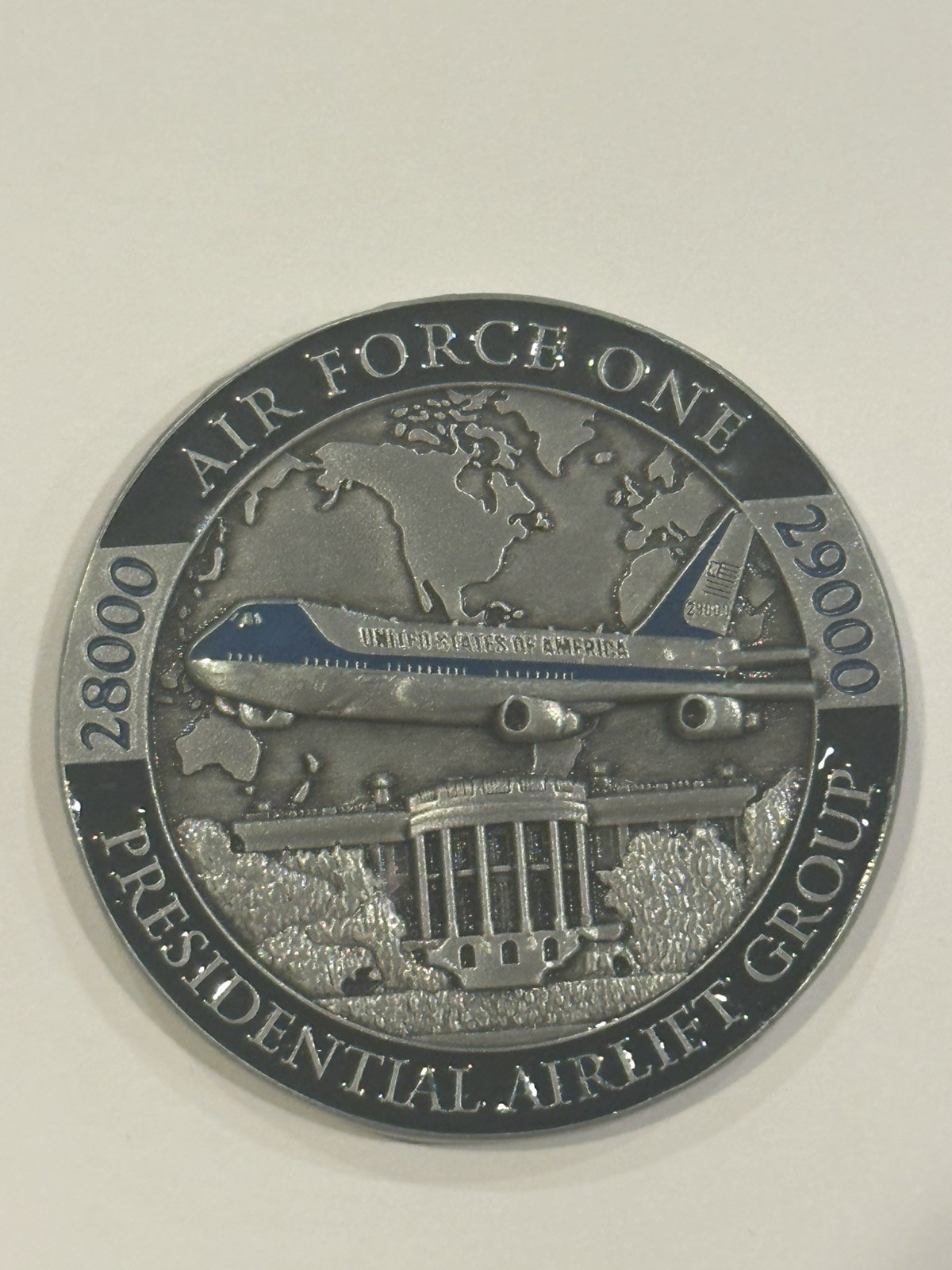 POTUS AIR FORCE ONE  AUTHENTIC  CHALLENGE COIN USAF RARE