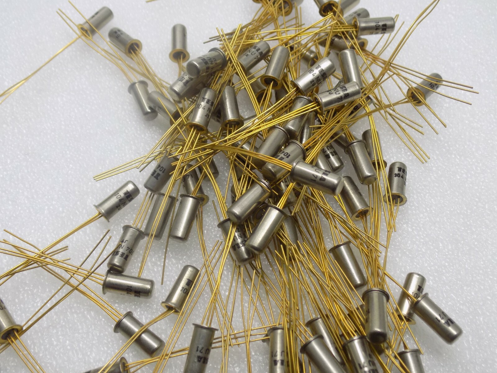 100x 104NU71 TESLA GERMANIUM NPN TRANSISTOR