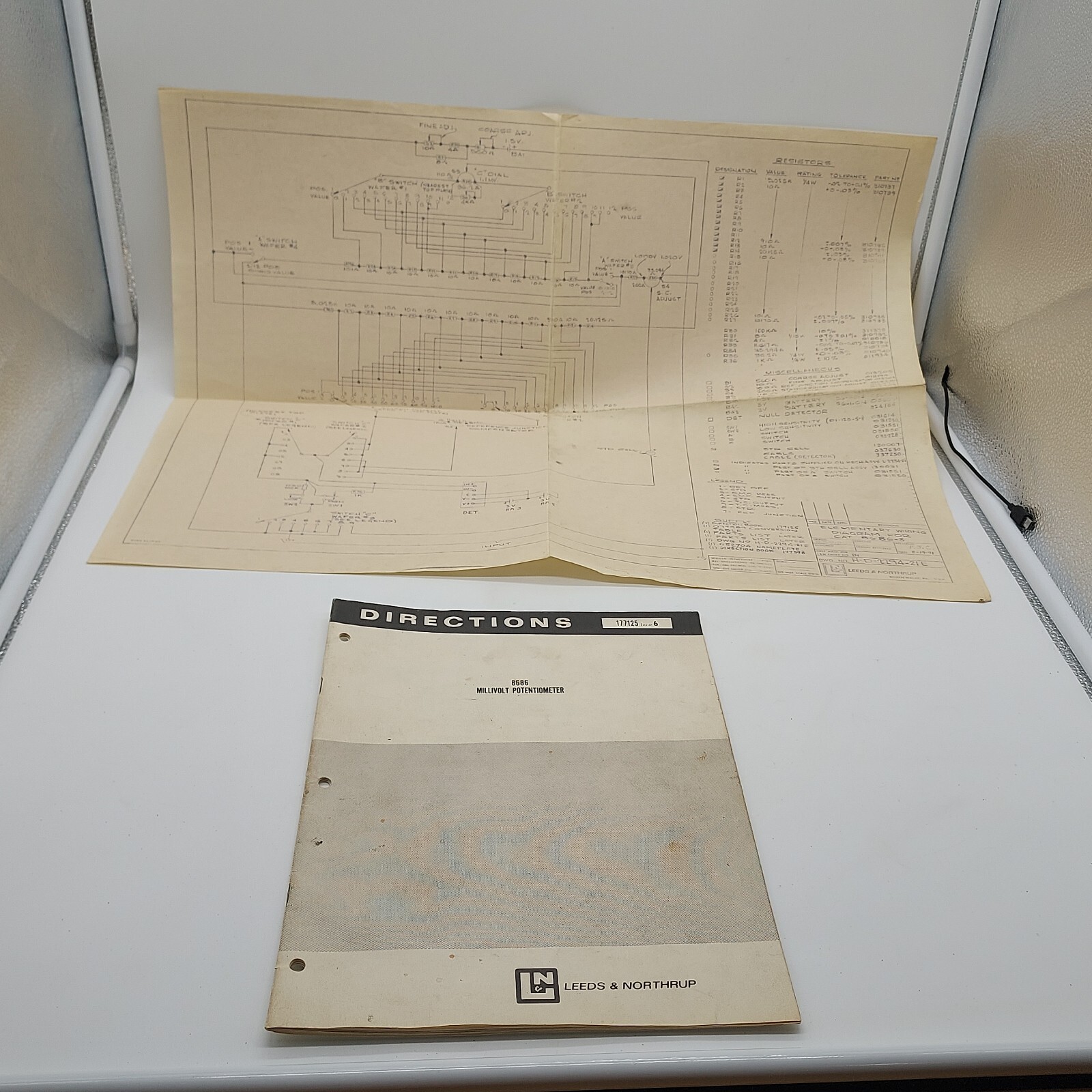 Leeds & Northrup 177125 Issue 6 - 8686 Millivolt Potentiometer Directions Manual