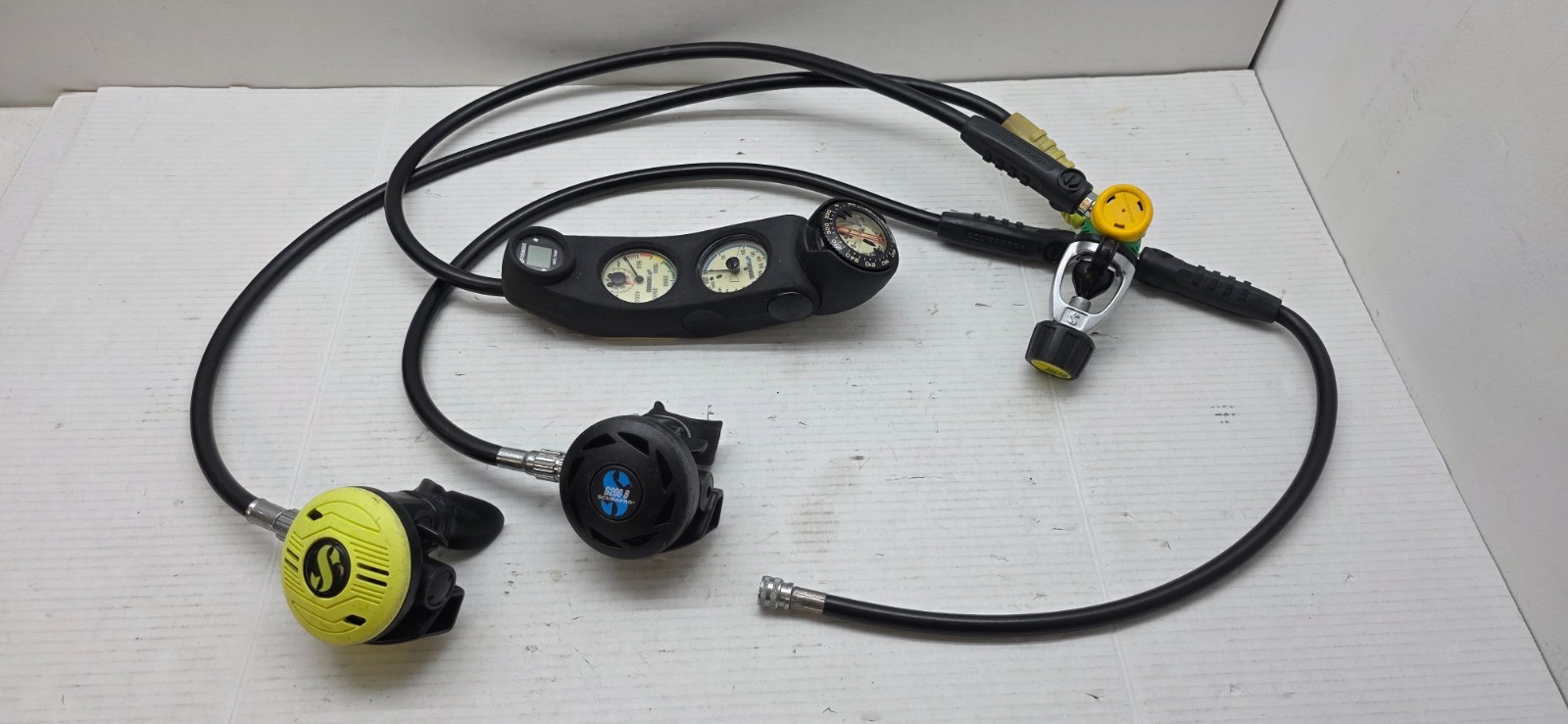 SCUBAPRO SHERWOOD 4 GAUGE CONSOLE BOOT MK20 FIRST G200 B SECOND STAGE REGULATOR