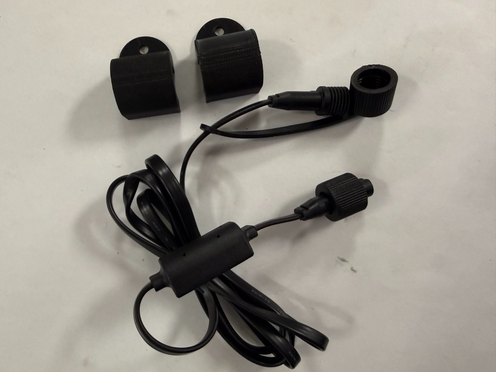 Govee Permanent Outdoor Lights Pro Black Extension Cable 1.2m/4ft & Brackets