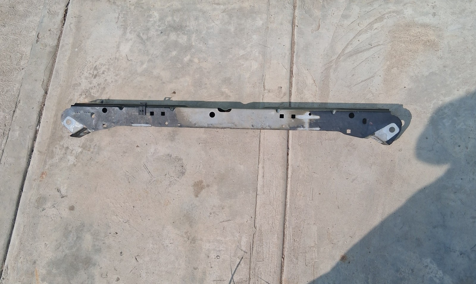 Upper Radiator Support Assembly  LaCrosse 2.4L 3.0L 3.6L 2010-2013