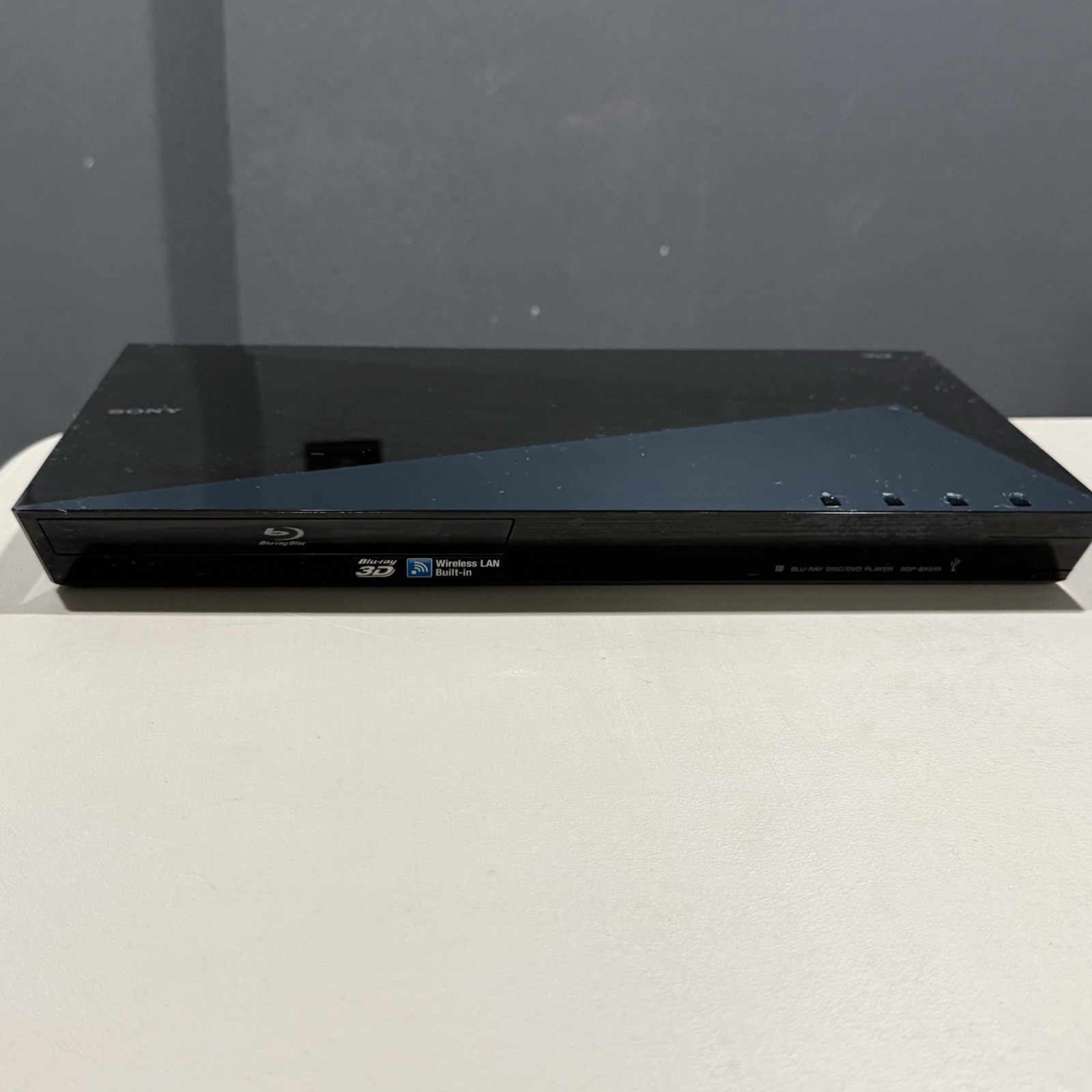 Sony BDP-BX510 3D Blu-ray Player WITH WORKING REMOTE!