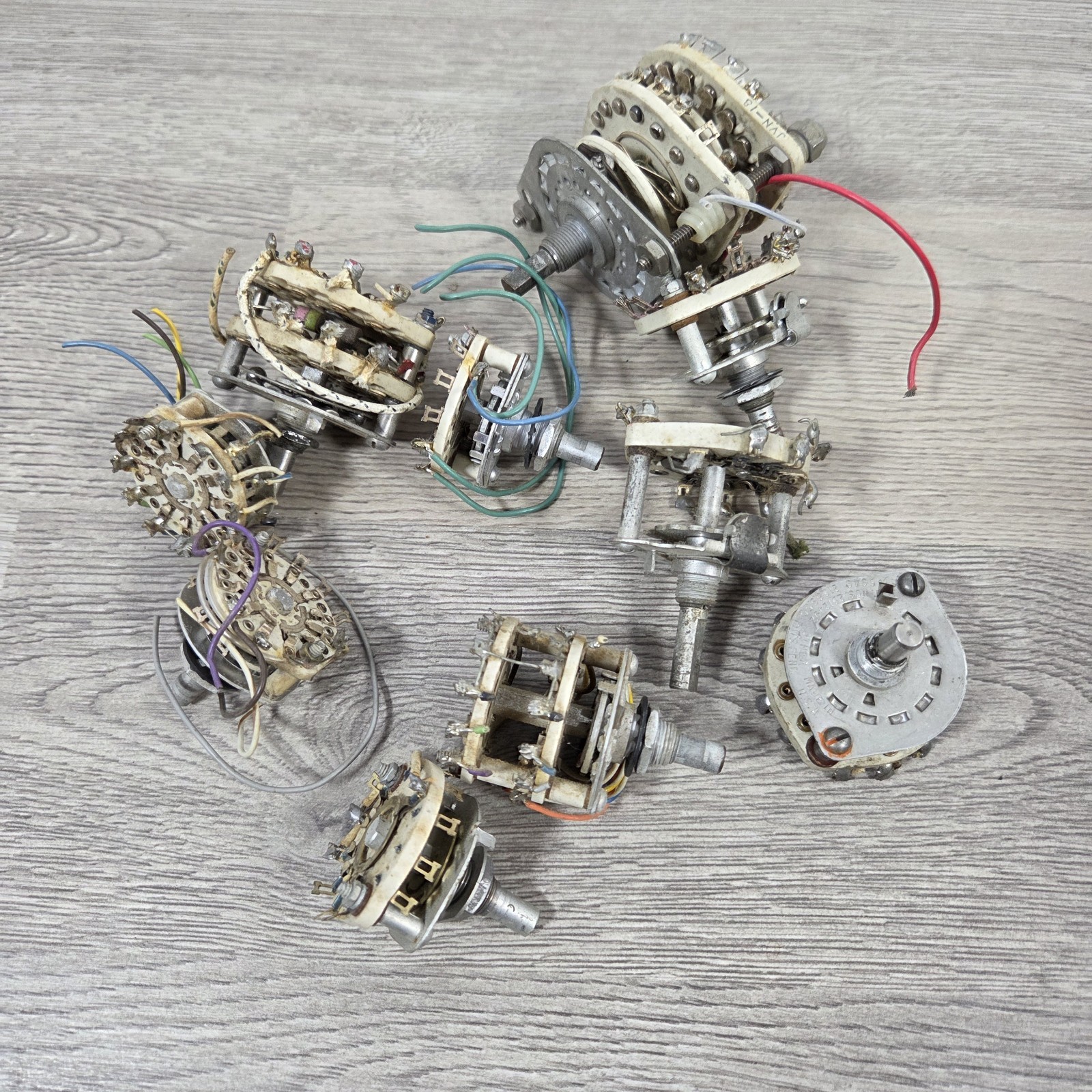 Lot Of 10 Used Ceramic Rotary Switches