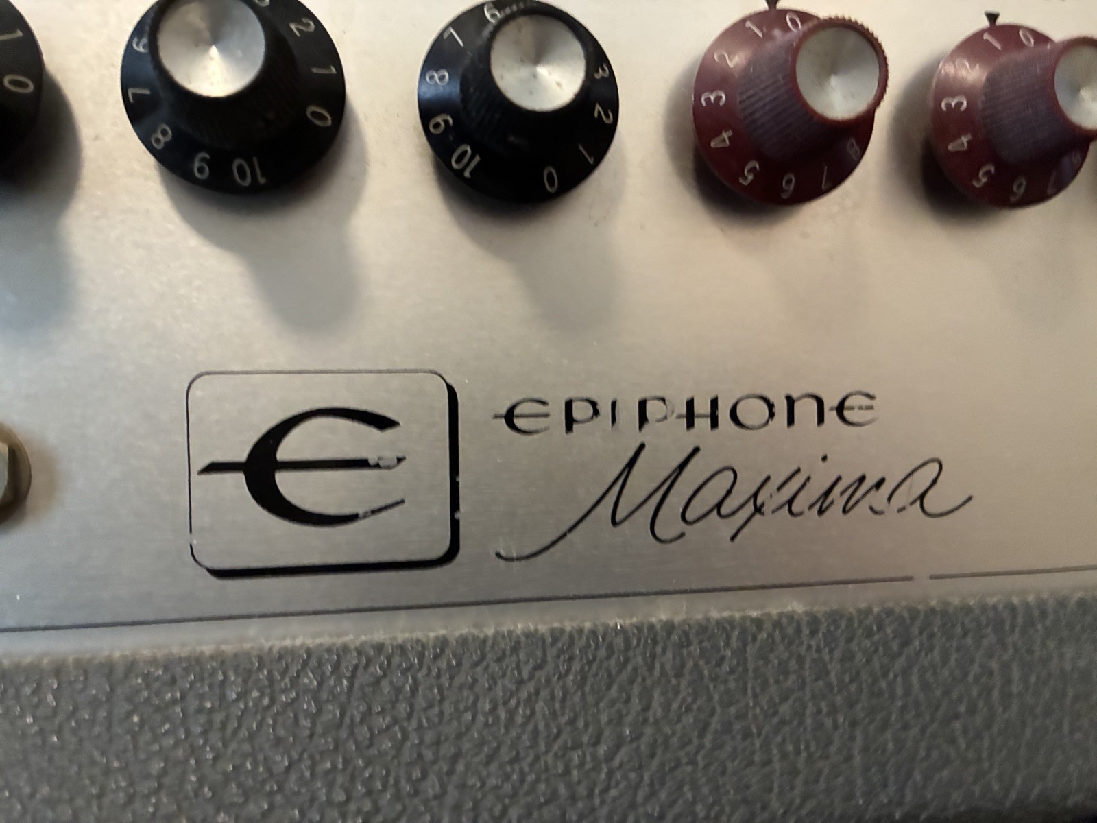 Epiphone Maxima EA 600 RVT, Vintage, working , not sure on year
