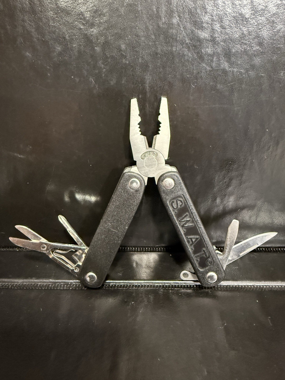 Taylor SWAT Small Multitool Black