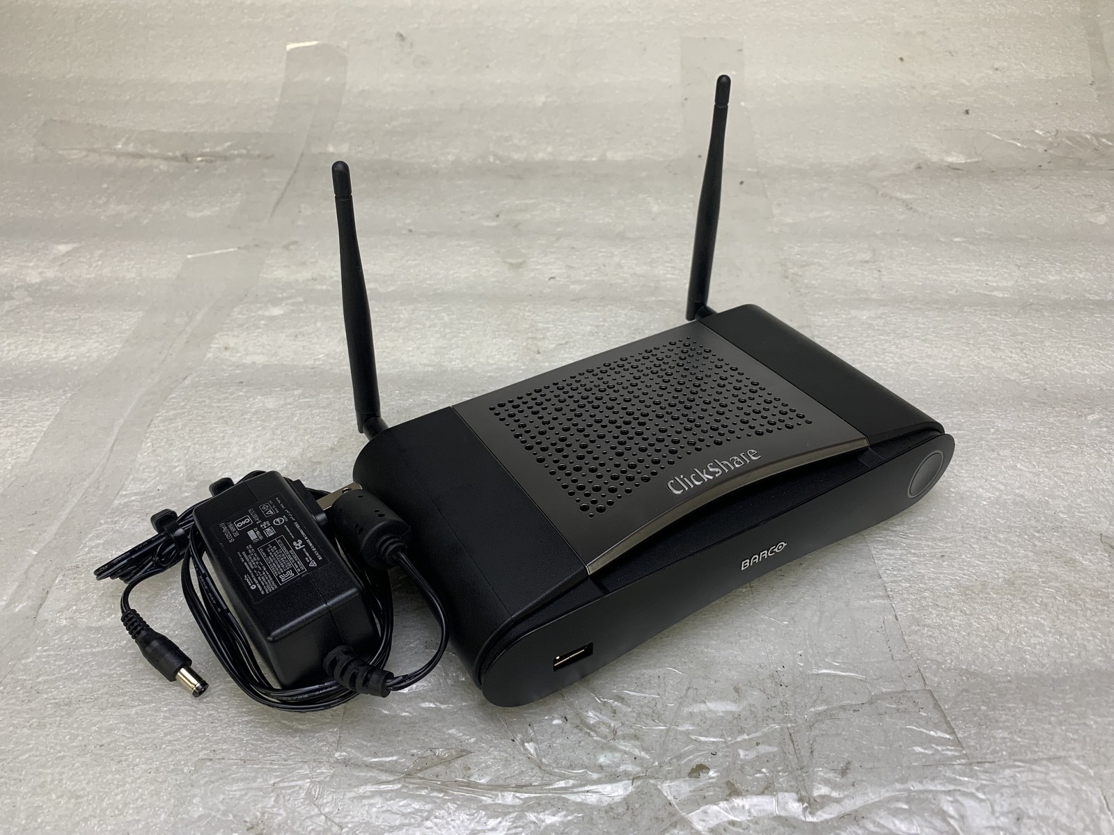 Barco Clickshare CSE-200 Wireless Presentation System w/ Antenna & PWR CABLE