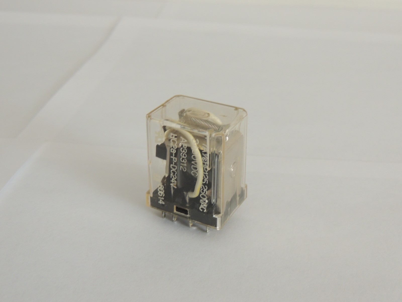Technics SA-700   8 Pin 250 VAC 24 V Relay   SSY419