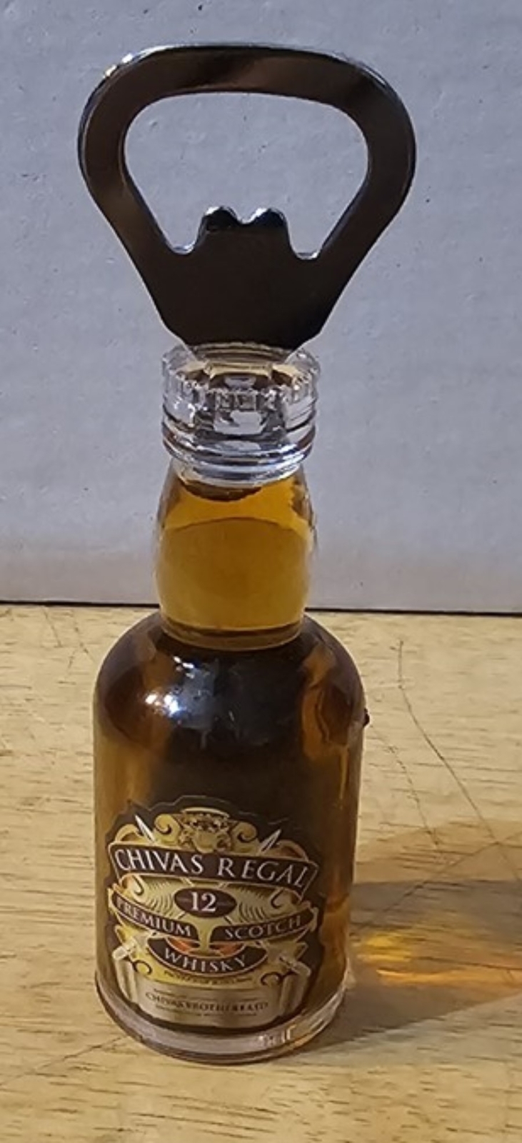 CHIVAS REGAL WHISKEY ALCOHOL SCOTLAND BOTTLE OPENER MAGNET