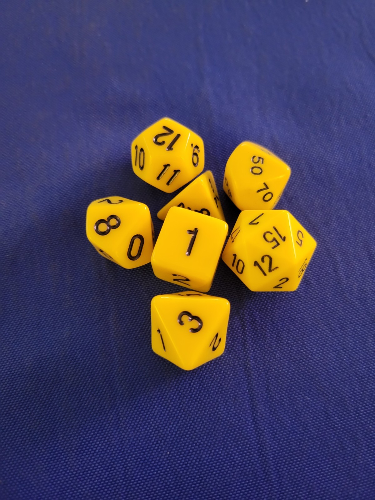 7 Piece Polyhedral Yellow Dice Set - Dungeons and Dragons Pathfinder