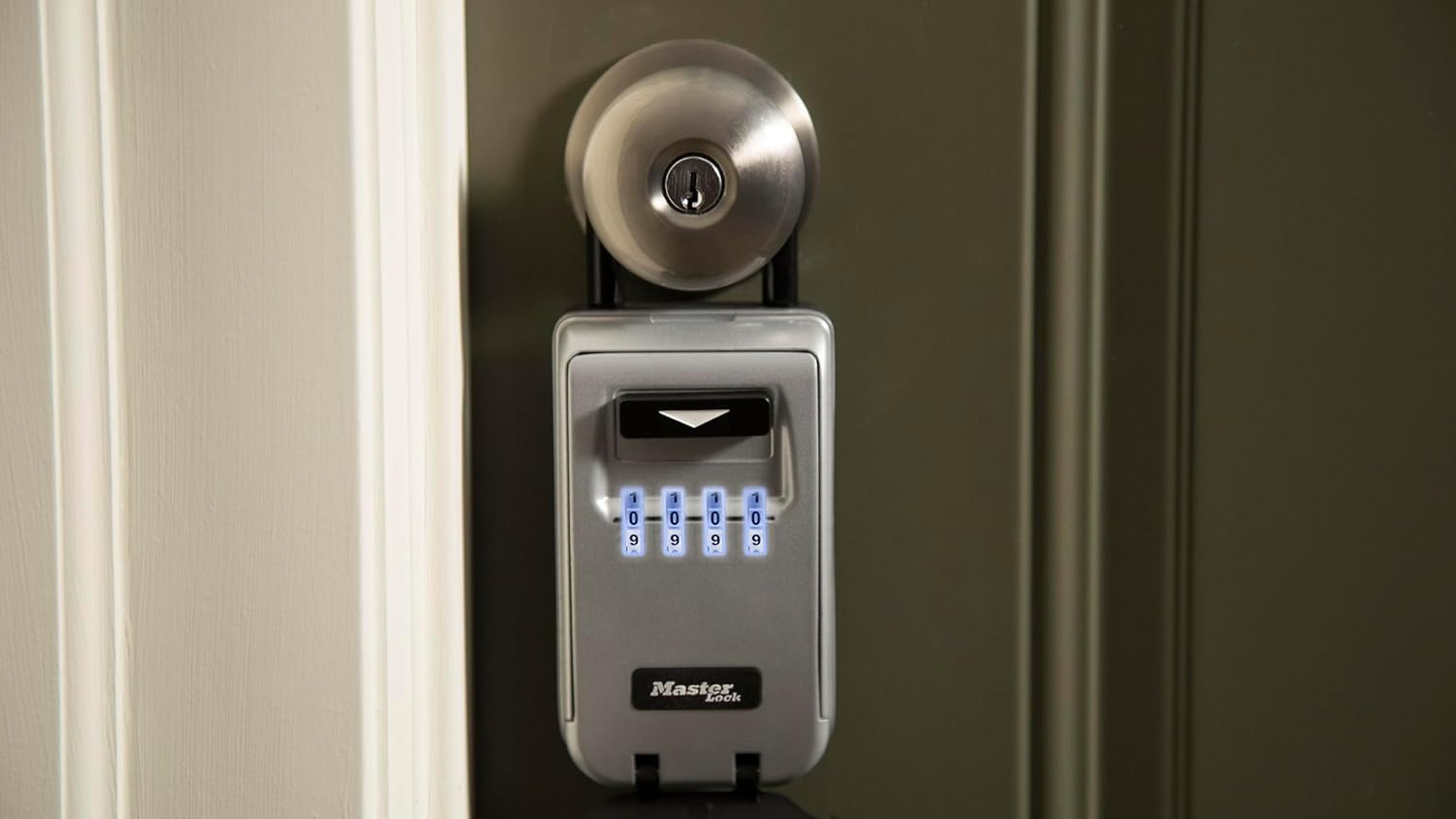 Master Lock Black Portable Key Lock Box with Light up Dials, Set/Reset Combinati
