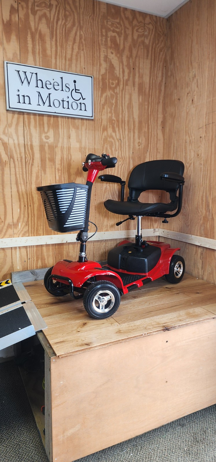 Innuovo 4-Wheeled Electric Mobility Scooter