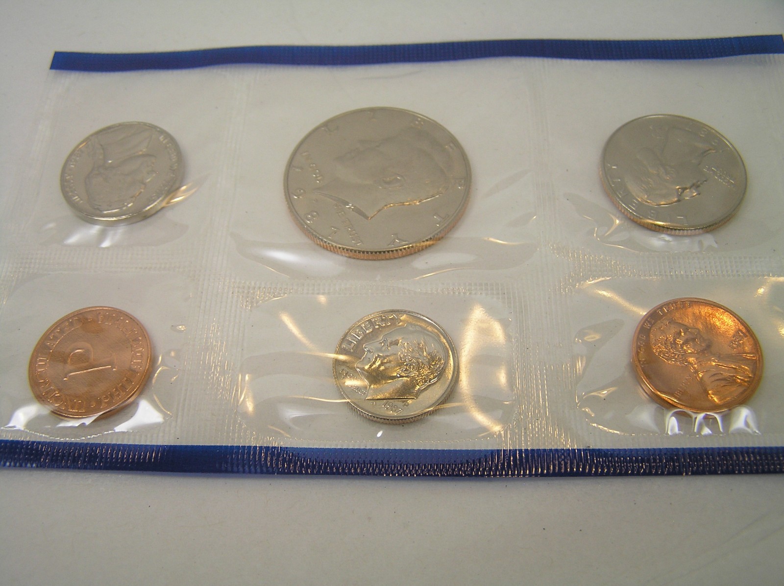 US Mint 1987 Uncirculated Coin Set P & D
