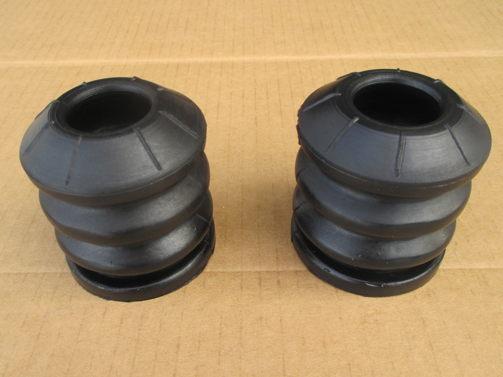2 RUBBER CUSHION BUMPER SEAT SPRINGS FOR JOHN DEERE JD 3032E 3038E 325 335 345