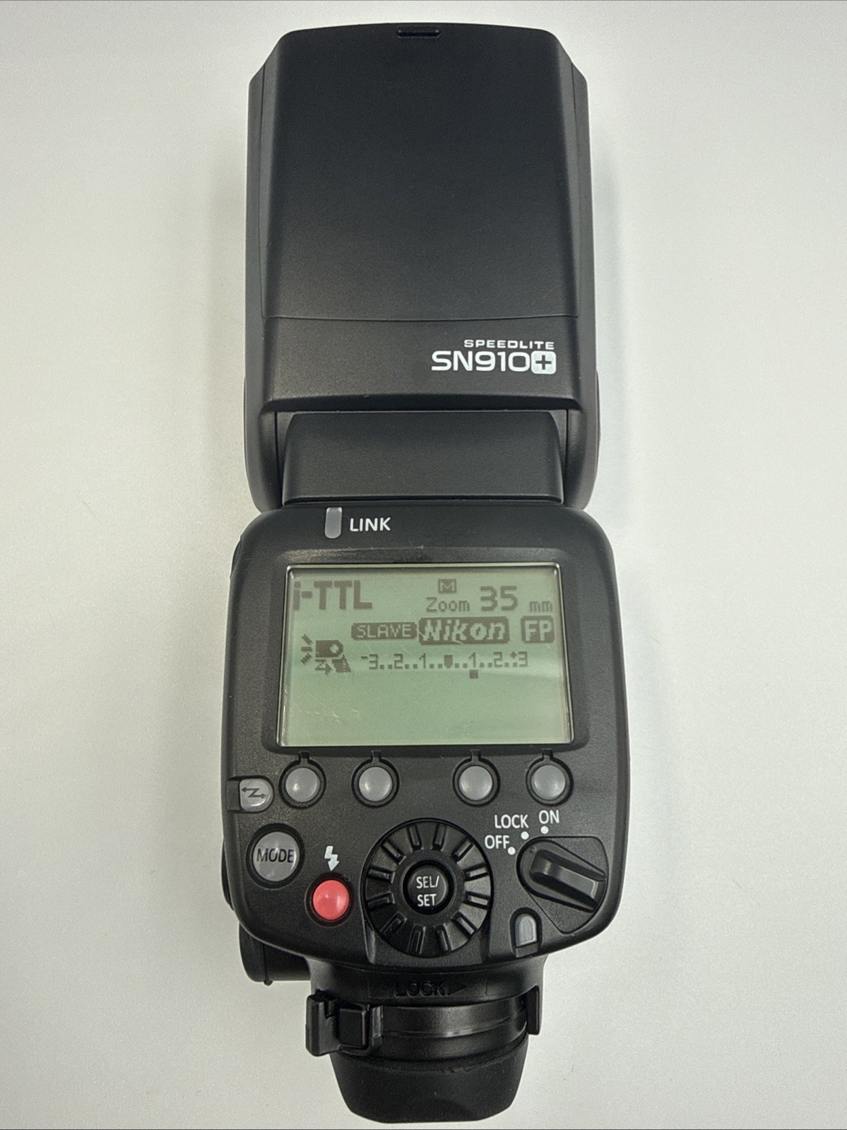 Shanny SN910+ Speedlite Flash for Nikon – Powers On