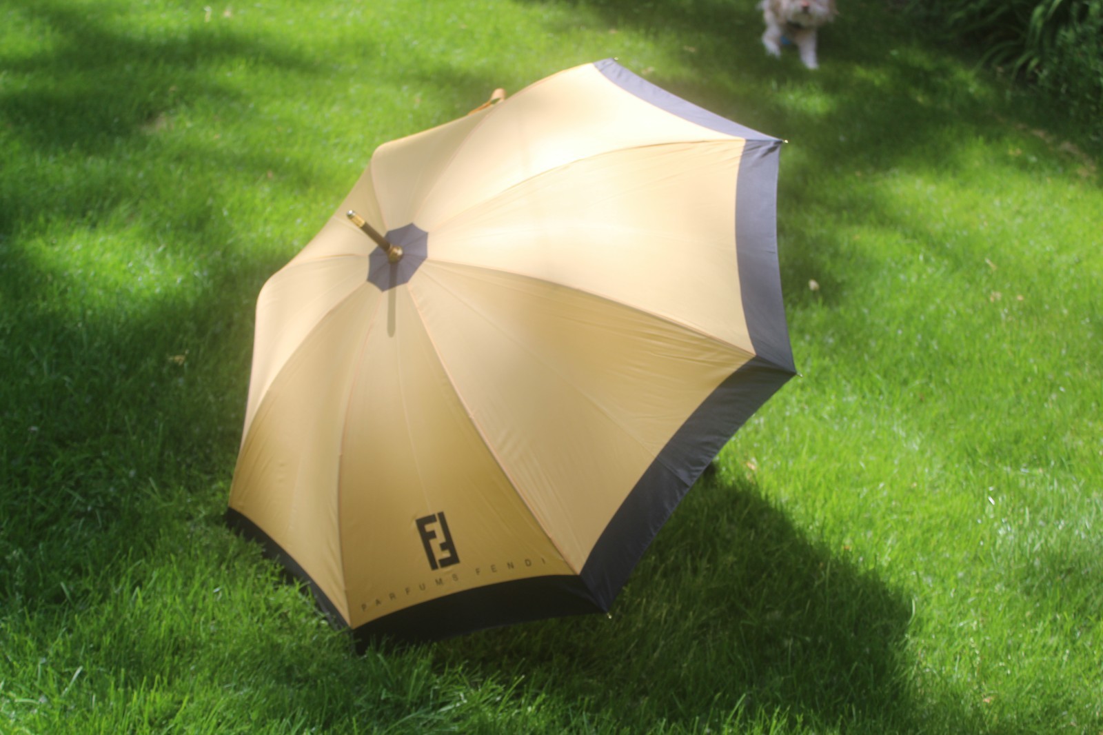 VINTAGE FENDI PARFUMS UMBRELLA BLACK and GOLD NYLON FULL SIZE