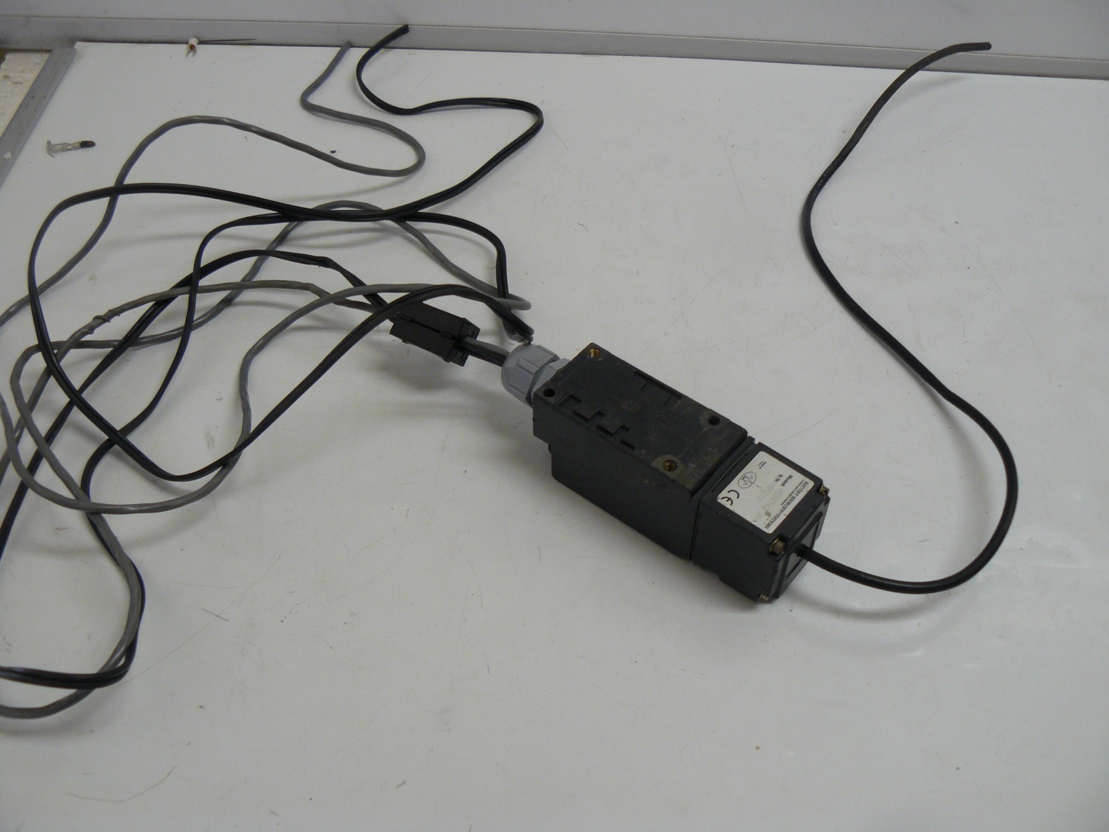ESCORT MEMORY SYSTEMS HMS827 PASSIVE READER/WRITER