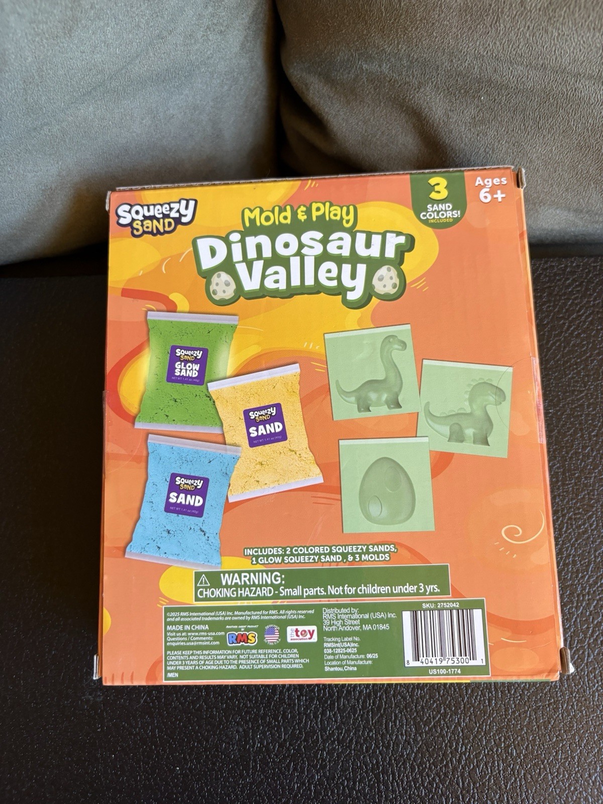 Dinosaur Valley Mold & Play New In Box