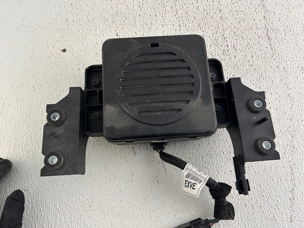 OEM l 2018-2022 Hyundai Ioniq/Niro Pedestrian Warning Speaker K4963-91000