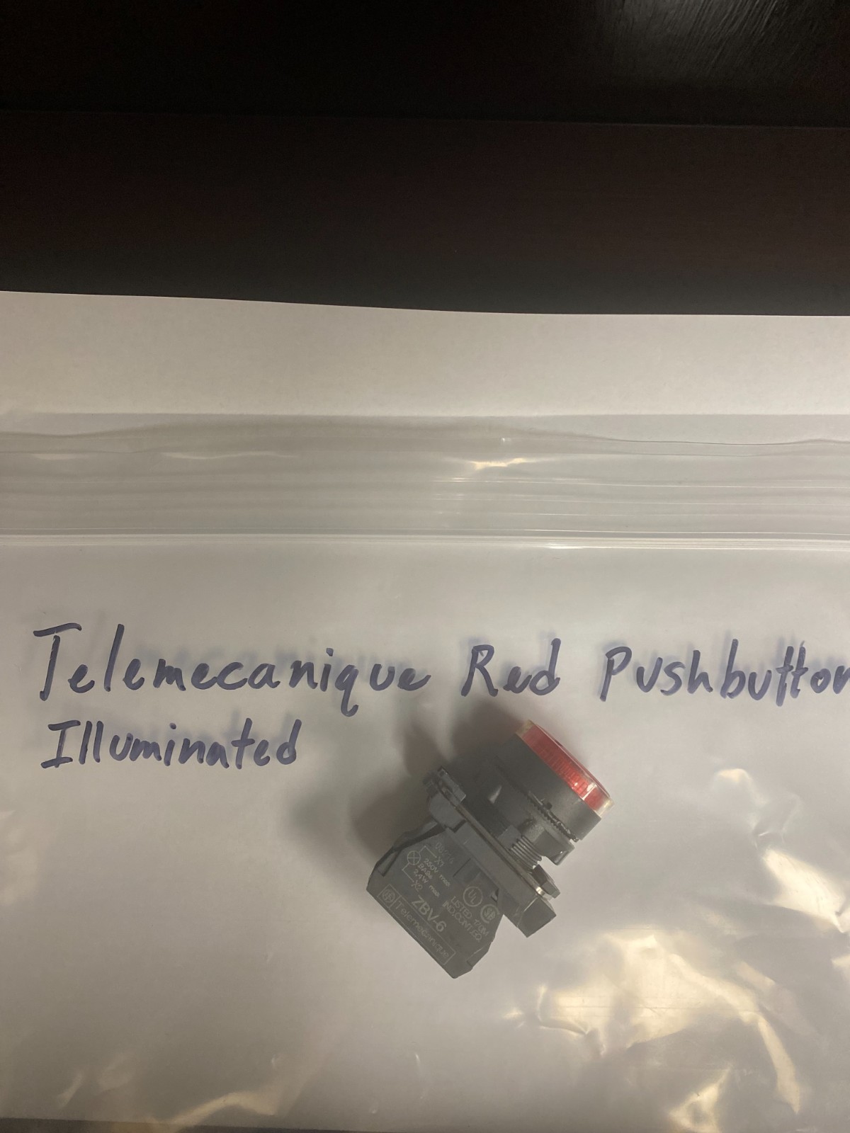 Telemecanique Illuminated E‑Stop Push Button Switch - Red