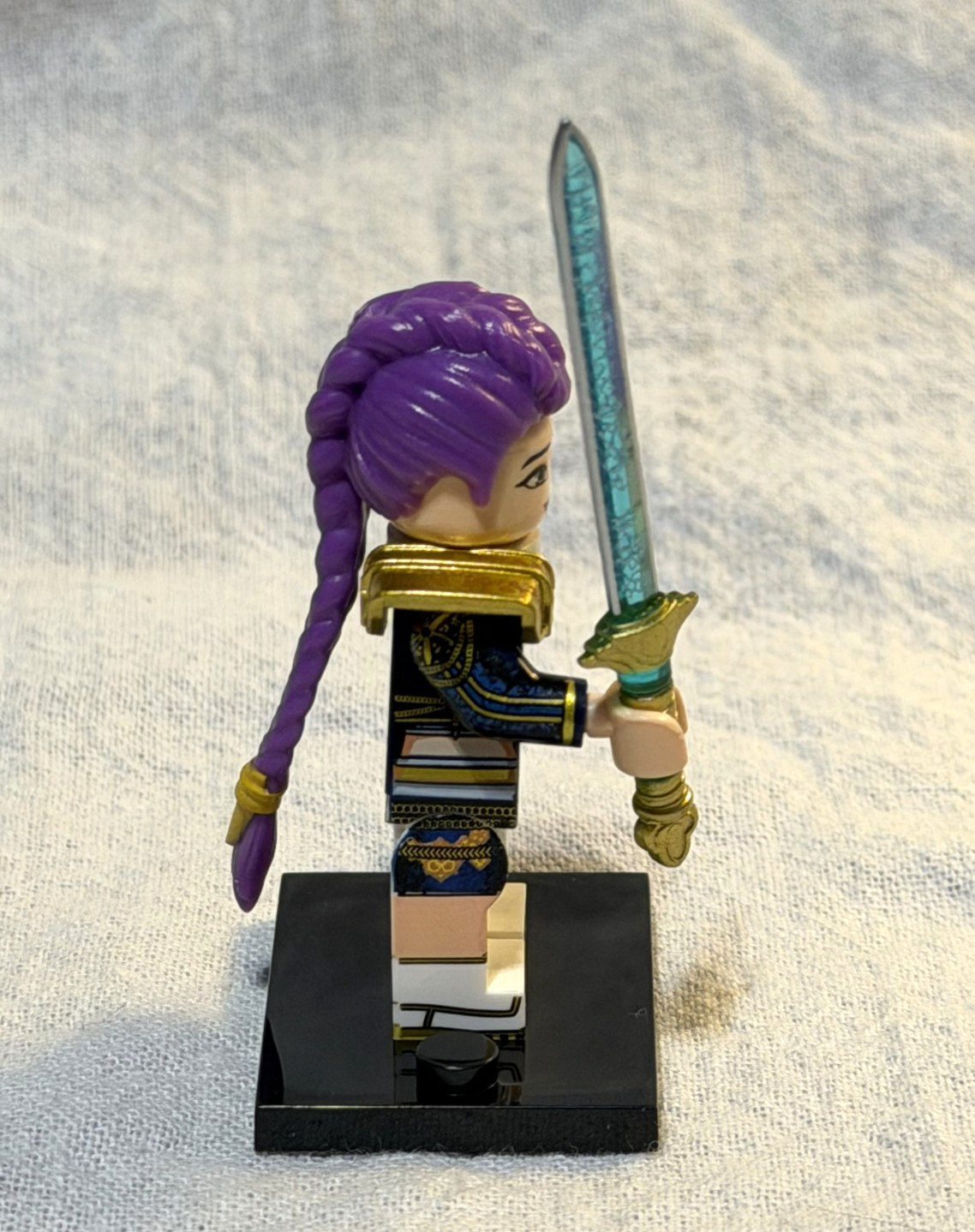Rumi- Custom Minifigure- Huntrix Themed, HUNTR/X- Black Armor