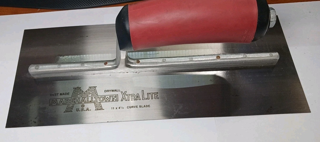 Marshalltown Xtra Lite 11 x 4-1/2 Drywall Finishing Trowel Curved Blade USA