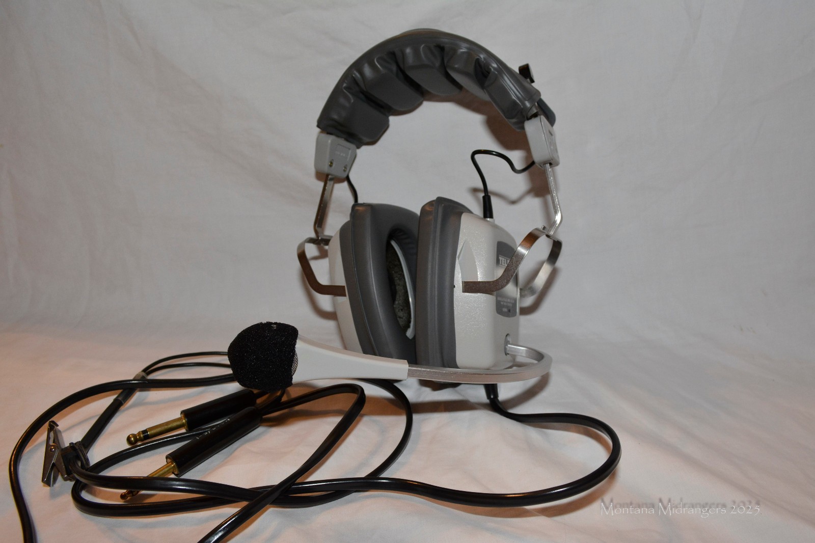 Telex E-951 Aviation Headsets Pair Dual Plug With Original Boxes And Paperwork