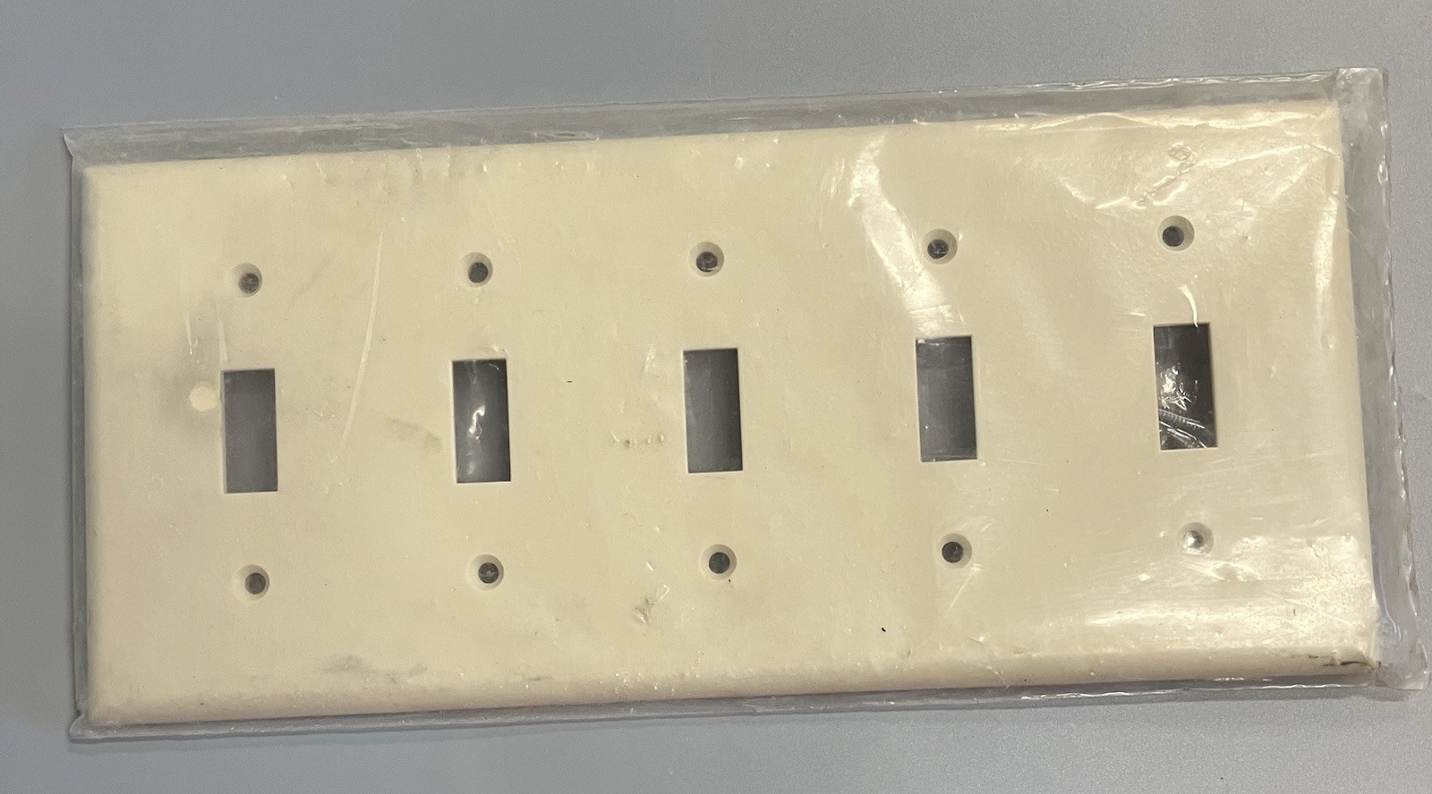 EAGLE 2155V 5 GANG TOGGLE SWITCH PLATE IVORY