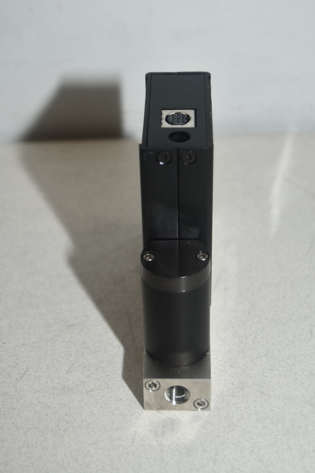 ^ Alicat PCD3-30PSIG-TFT/5P RIN 500CC Flow Controller #X8324