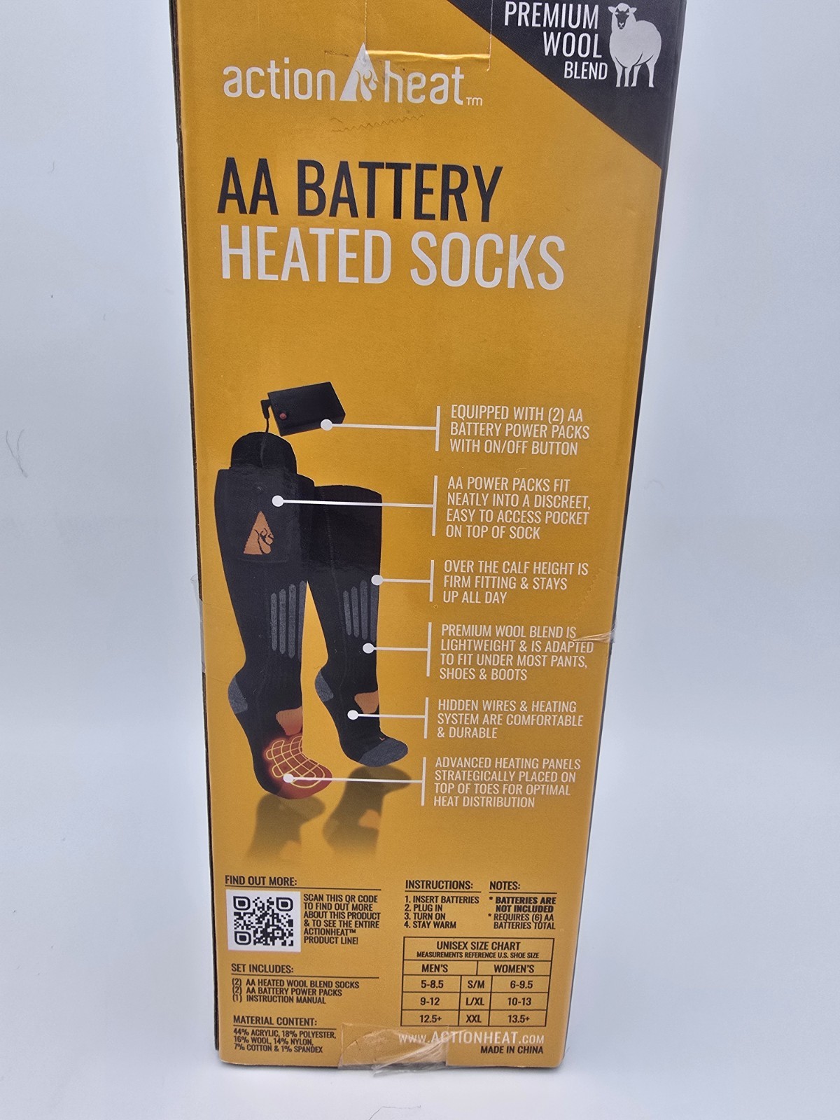 NIB ActionHeat AA Battery Heated Wool Socks black/orange unisex S/M