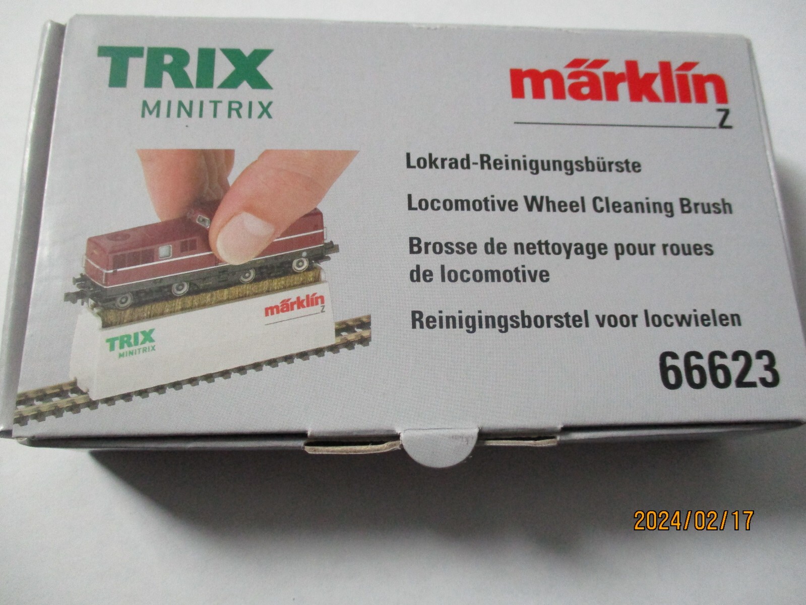 Trix # 66623 Locomotive Wheel Cleaning Brush N & Z Scale