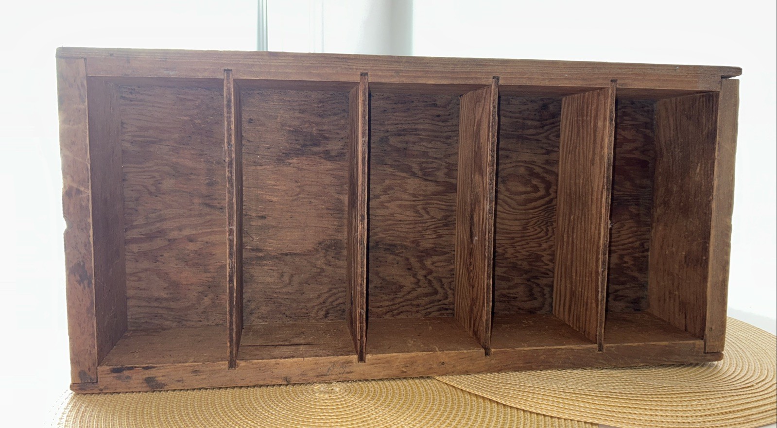 VTG Rustic Wooden Brick Mold Display Shelf Storage Organizer Farmhouse 5-Slots