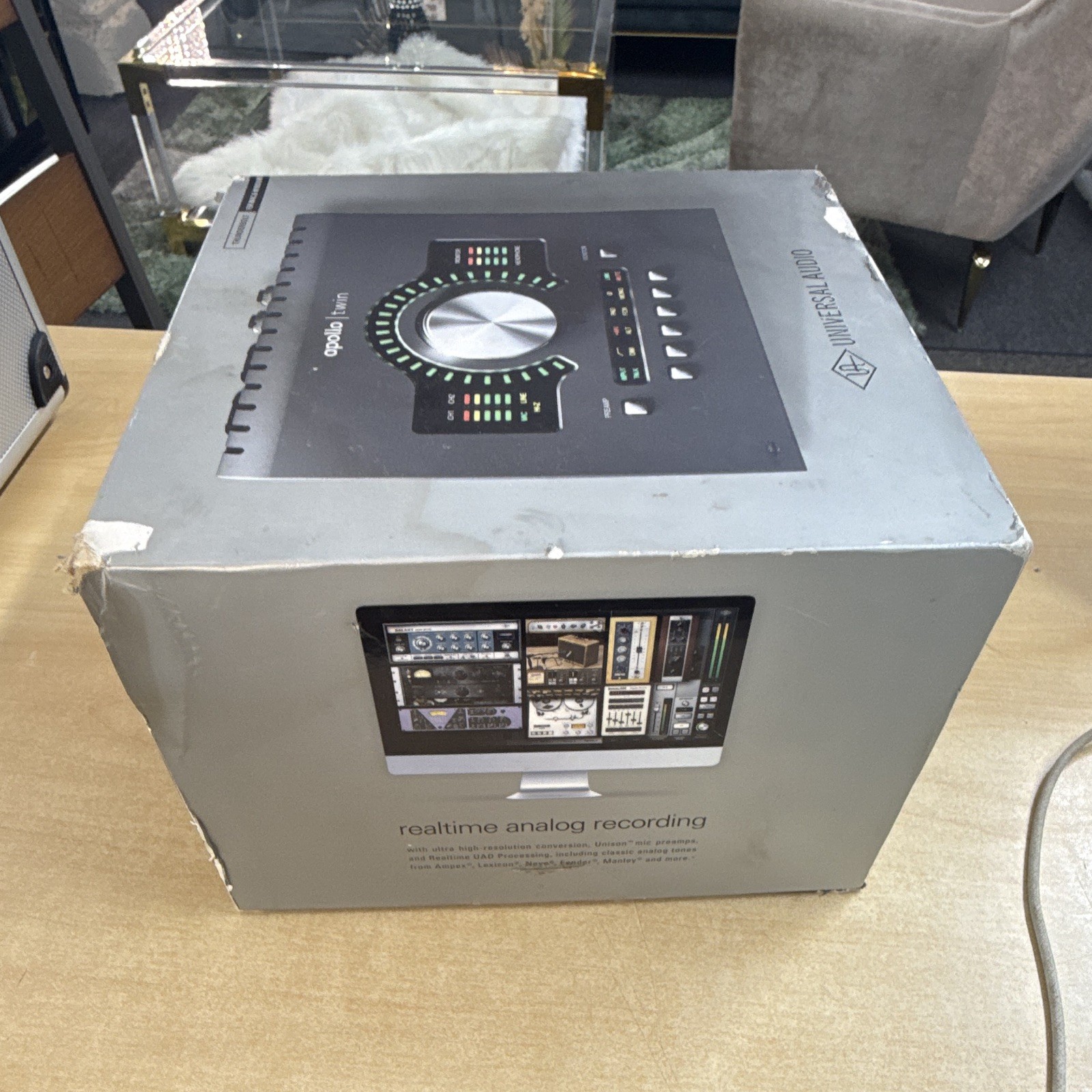 Universal Audio Apollo Twin Desktop Audio Interface 2 Mic Phantom Optical In