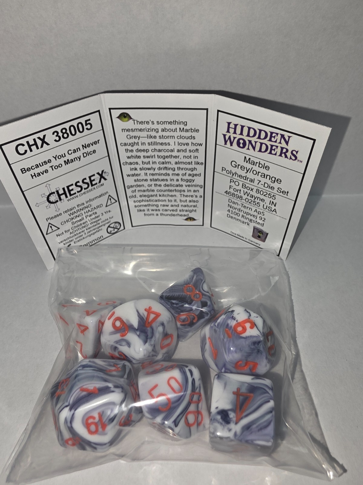 NEW Chessex Hidden Wonders - CHX 38005 - Marble Grey w/ Orange 7-Die Set